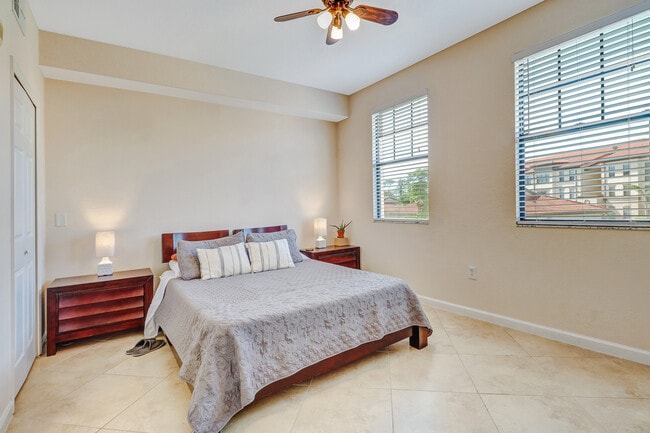 Building Photo - 12955 Positano Cir