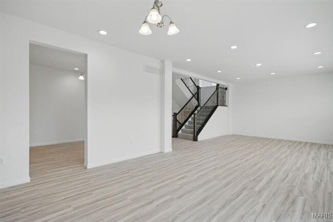 Building Photo - 928 Little Fieldstone Court