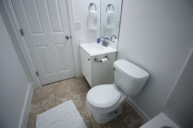 Second Bath - 625 E 200 S