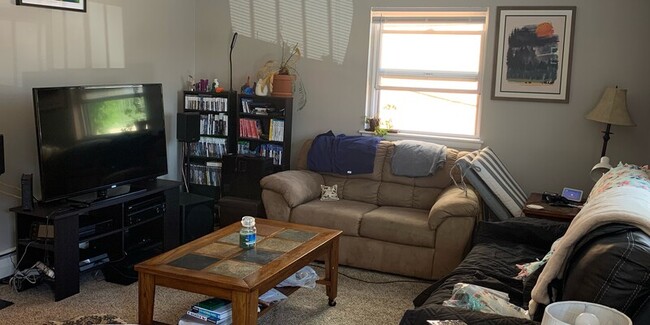 Primary Photo - Bluemound Townhomes Unit 12115