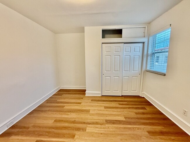 Building Photo - Just RENOVATED open floorplan 3 BED/1 BA HOME w/ WASHER/DRYER & large PATIO on Great Block in Sou...