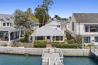 Building Photo - 112 S Bay Front