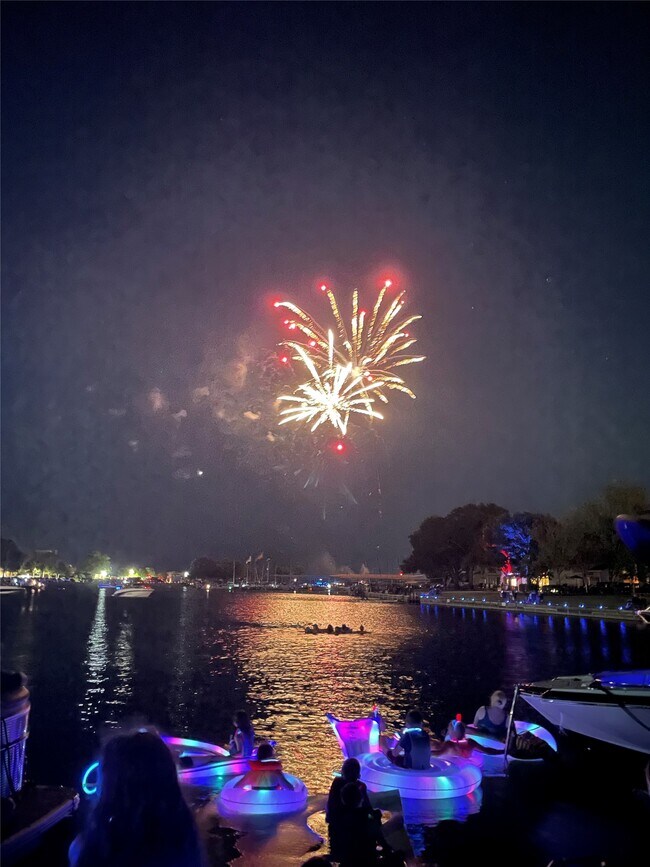 Building Photo - 12500 Melville Dr