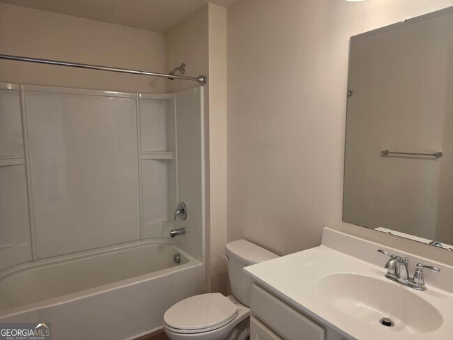 Building Photo - 234 Bellflower Cir