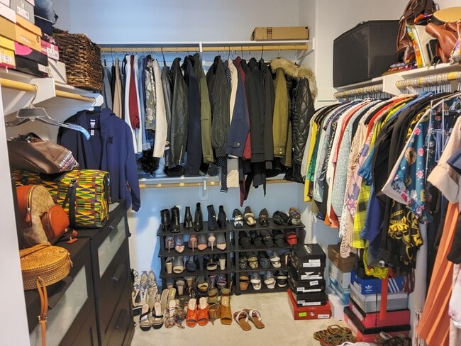 Building Photo - 23 White Alder Dr