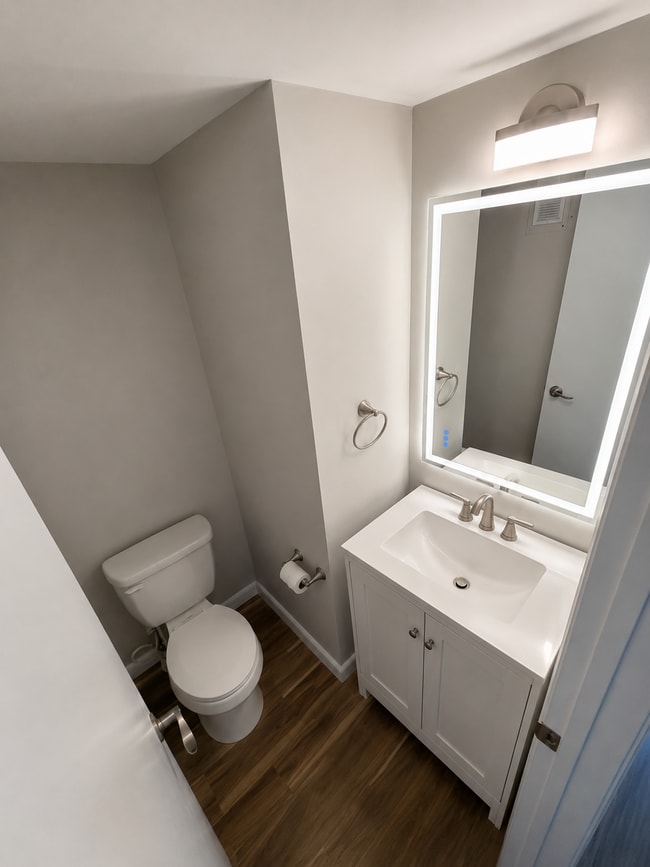 Building Photo - 649 Govenors Way