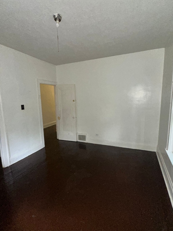 Building Photo - 3318 East Dr