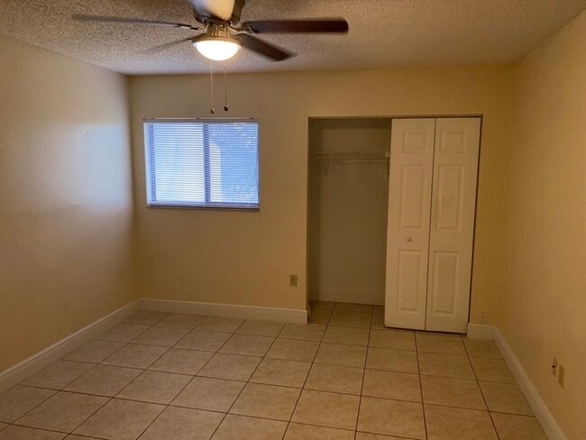 Building Photo - 479 Prestwick Pl