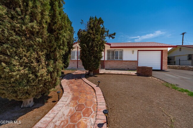 Building Photo - 11516 Meadowbrook Dr