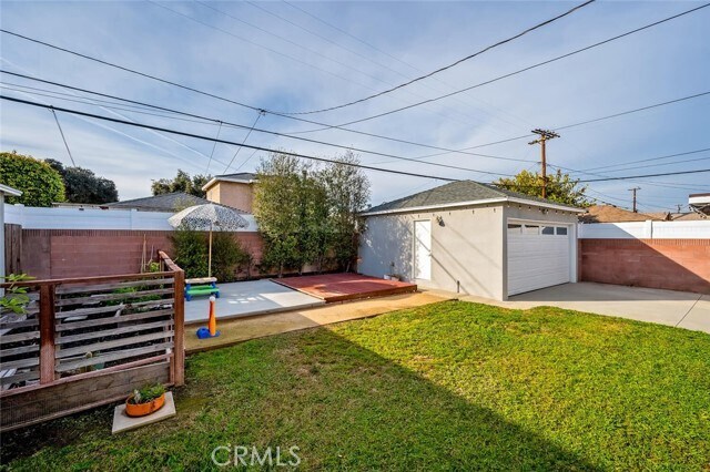 Building Photo - 5049 Adenmoor Ave