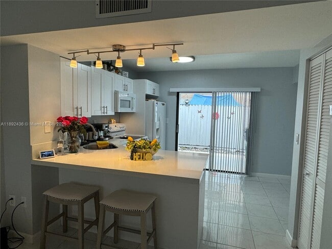 Building Photo - 1817 SW 107th Ave