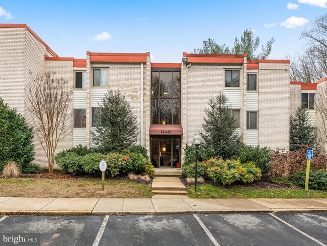 Building Photo - 14448 Parkvale Rd
