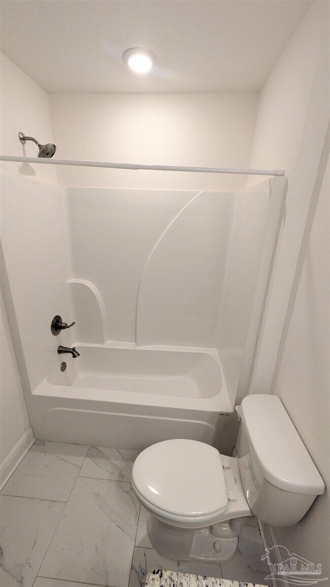 Building Photo - 151 Calvert Oaks Dr