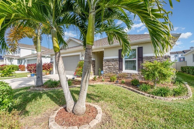 Building Photo - NEW!