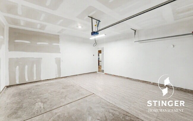 Building Photo - 123 Chestnut St