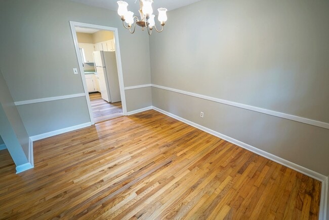 Building Photo - Sublease: Available 7/22/25 Beautiful 4/2 ...