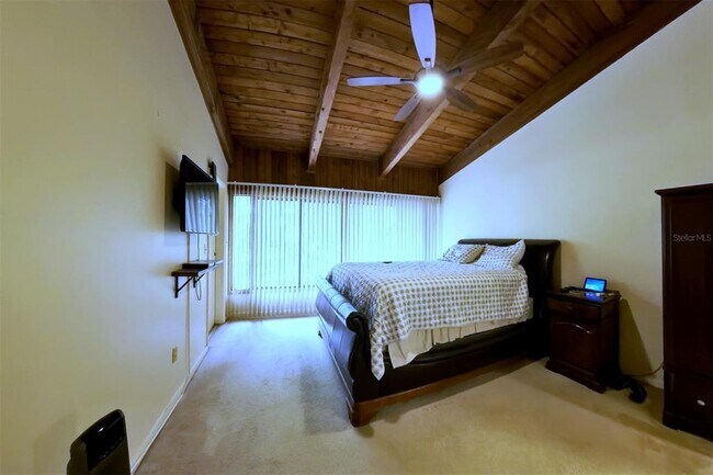 Building Photo - 209 Fairway Dr.