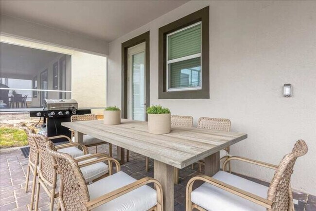 Building Photo - 9052 Sommerset Hills Dr