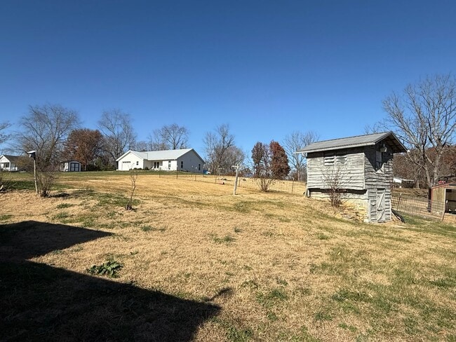 Building Photo - Intro to Homesteading! 3/1 furnished Property for rent