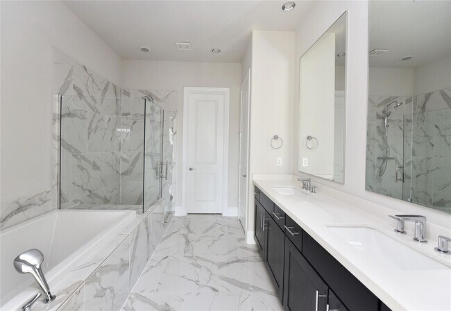 Building Photo - 706 Cage St