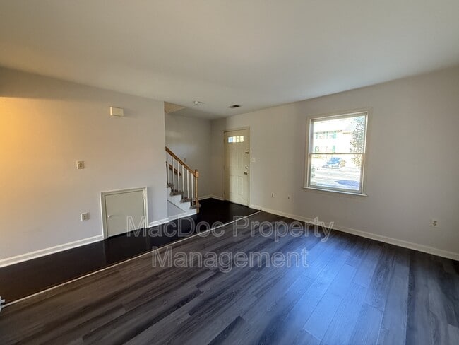 Building Photo - 169 Farrell Ln