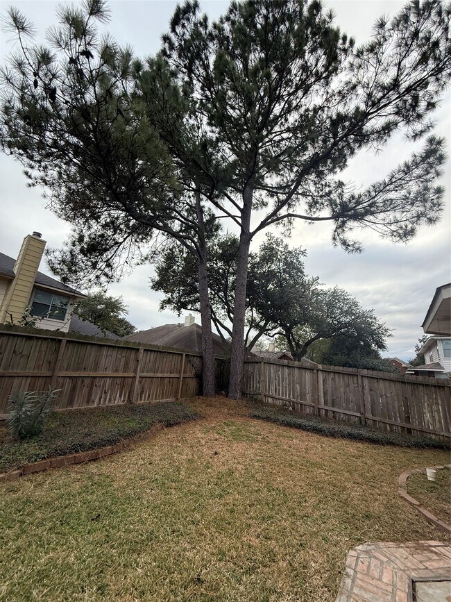 Building Photo - 12919 Deer Cove Ln