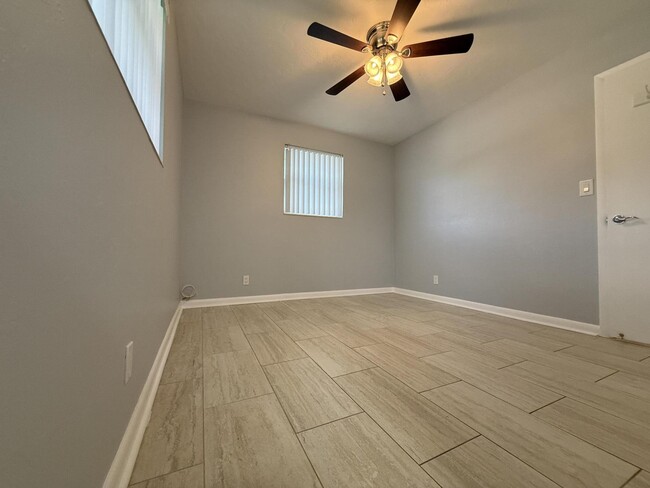 Building Photo - 2640 Bridgeman Rd