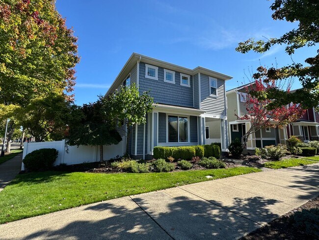 Primary Photo - Open Concept 2 Story Home - Lacey