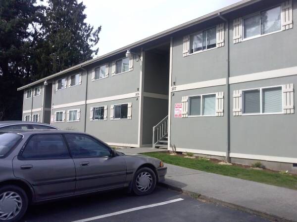 Building Photo - 425 Filbert Ln