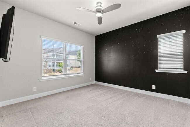 Building Photo - 156 Adams Cir