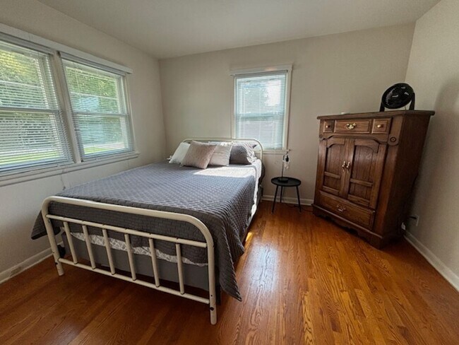 Building Photo - Furnished, Lakefront Living on Duncan Lake, Caledonia