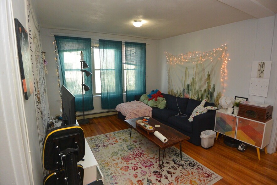 Building Photo - 24 Ransom Rd