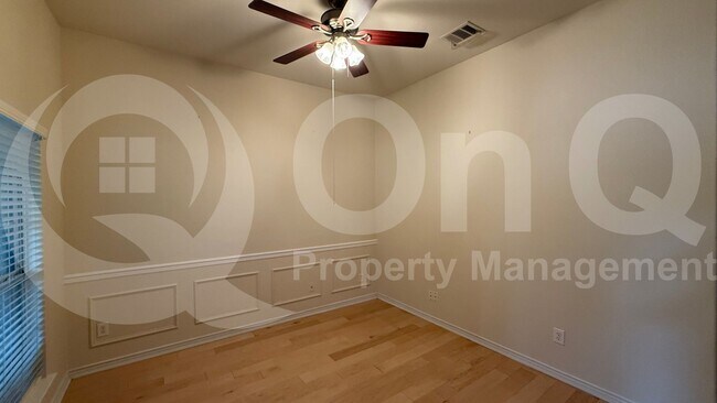 Building Photo - 9584 Park Garden Dr