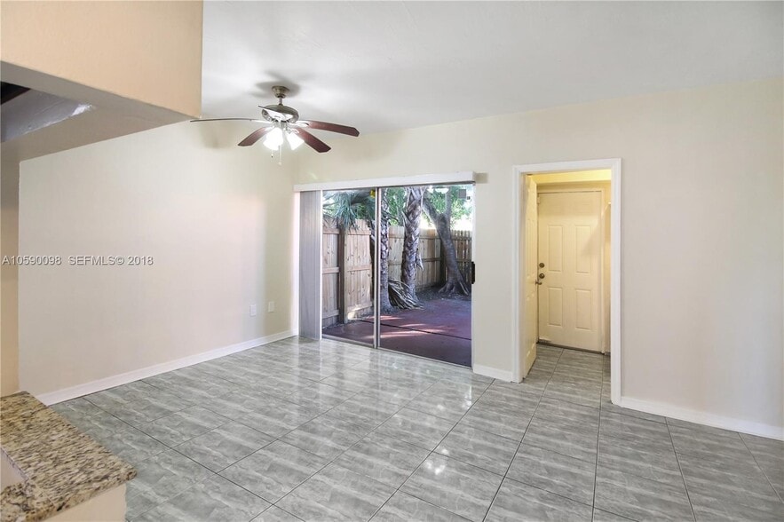 Building Photo - 270 NE 142nd St