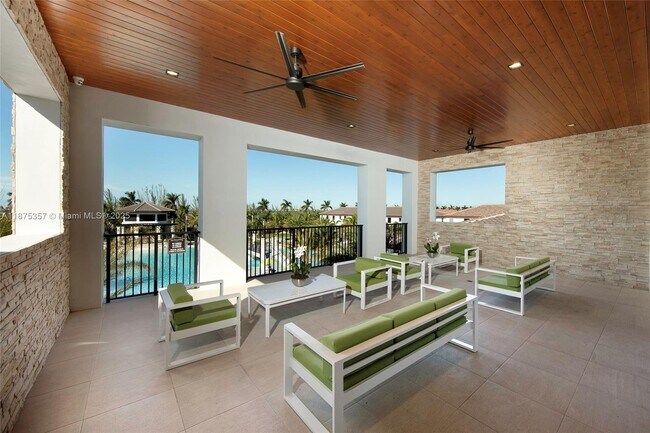 Building Photo - 8945 NW 98th Ave