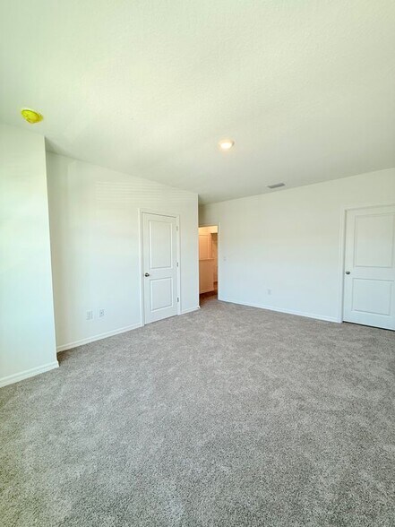 Building Photo - 4481 Rachel Fls Dr