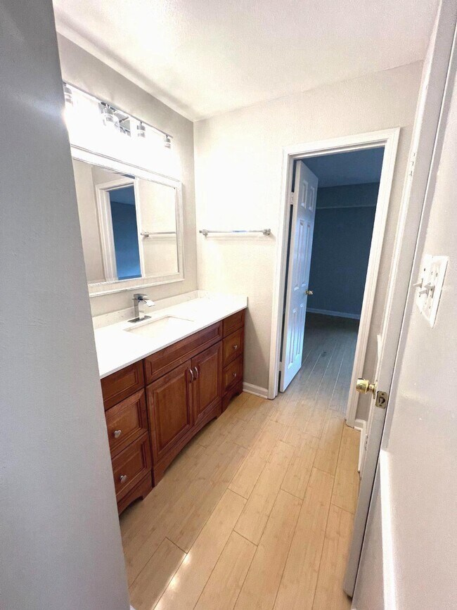 Building Photo - 3313 Wyndham Cir