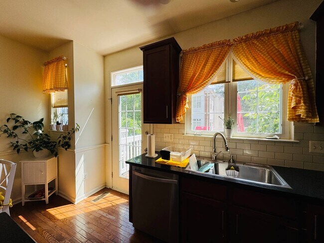 Building Photo - 43447 Blair Park Square