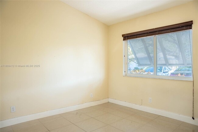 Building Photo - 2408 N 35th Ave