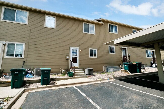 Building Photo - 6769 Rio Bravo Grove