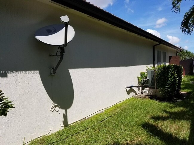 Building Photo - 3344 SW 147th Pl