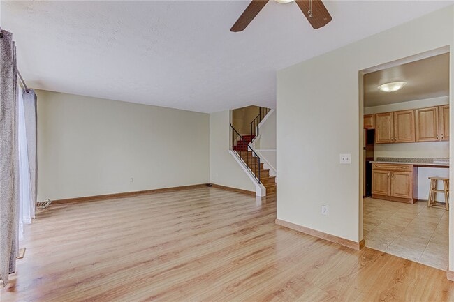 Building Photo - 79 Wintergreen Way
