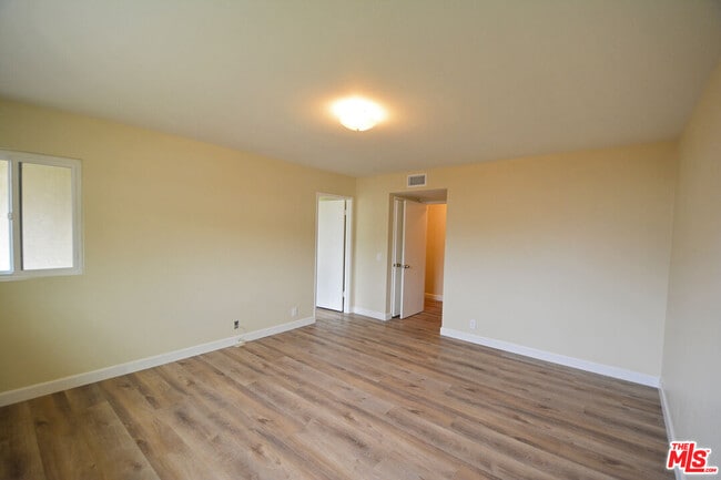 Building Photo - 7630 Delia Ave