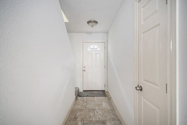 Building Photo - 11002 Hammerly Blvd