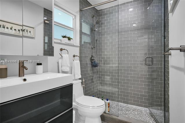 Building Photo - 5721 SW 59th Ct