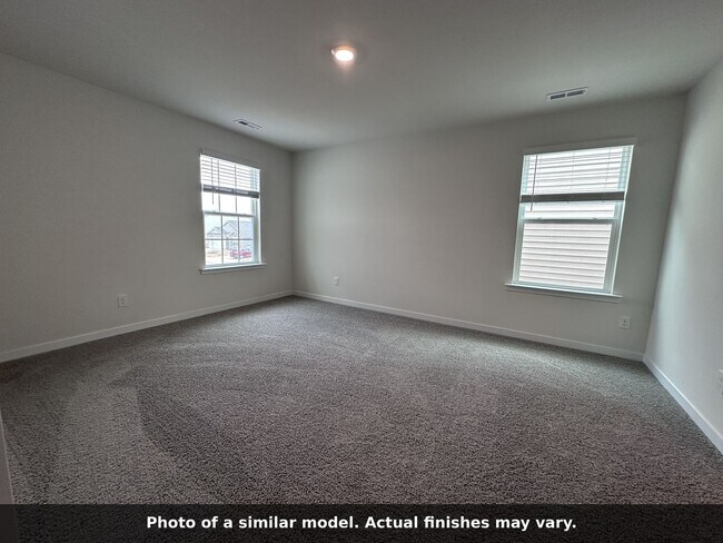 Building Photo - Brand New Home located at the Hamptons of Hickory!