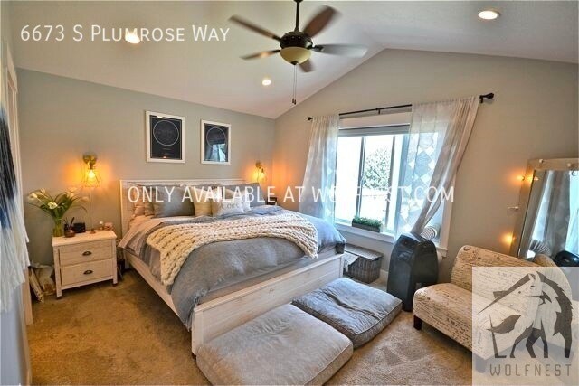Building Photo - No Deposit Option! Ravishing 3 Bedroom Tay...