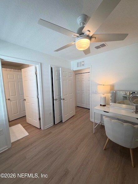 Building Photo - 8326 Zenith Cir