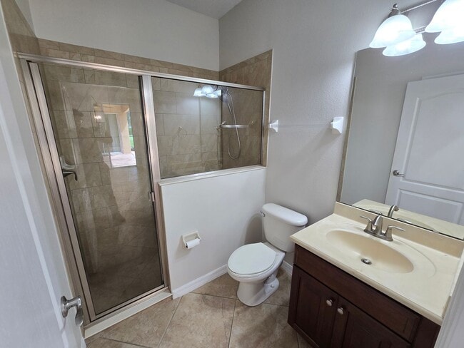 Building Photo - Luxurious Single-Family Home in Secluded Mount Dora Community