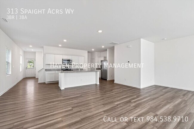 Building Photo - 313 Spaight Acrs Wy